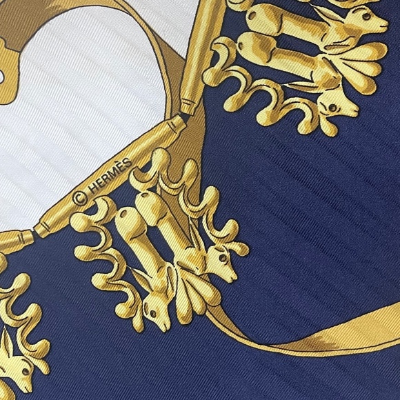 Hermes Scarf Carre 90 “Les Cavaliers d’Or” - Picture 8 of 9